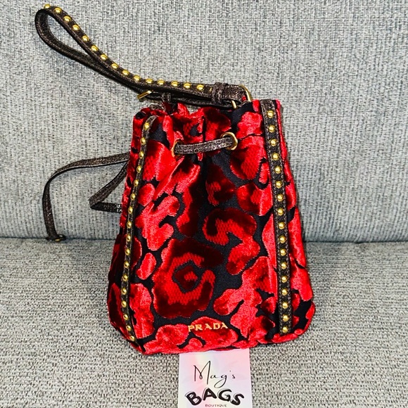 Prada: Studded Rose Velvet Leather Drawstring Clutch Wristlet Bag (Red/ Black) - Picture 3 of 16